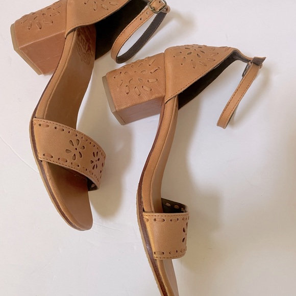 BALI ELF Beautiful Handmade Leather Ankle Strap Sandals 
Size 7.5 - Picture 11 of 16